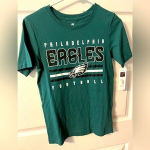 NFL Philadelphia Eagles Youth T-Shirt. Sizes Small and Large